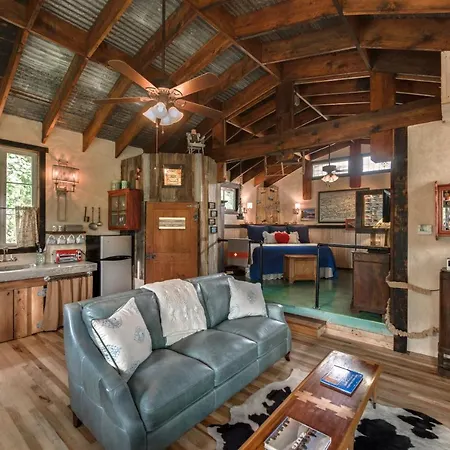 Barons Creekside Resort-3
