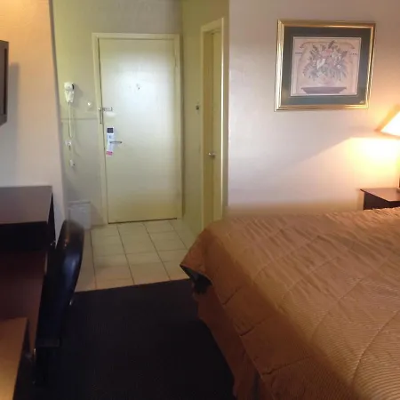 Colonial Inn Monahans Tx-2