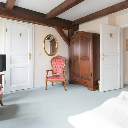 Hotel Kavaliershaus/Schloss Bad Zwesten-3