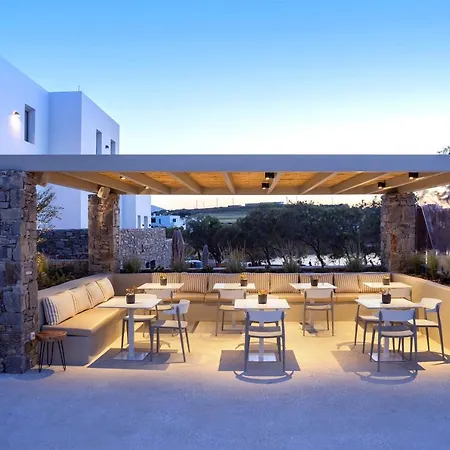 Paros Comfy Suites-2