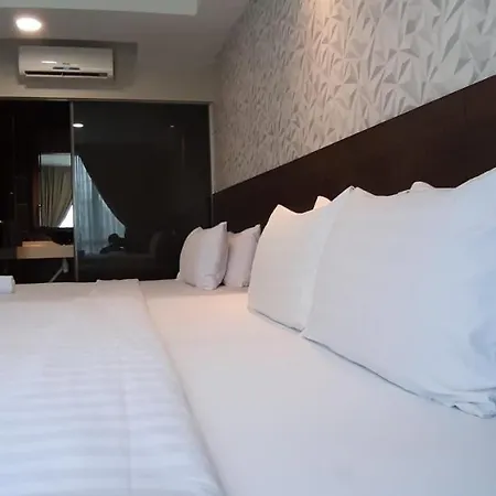 Miico Hotel @ Mount Austin-2