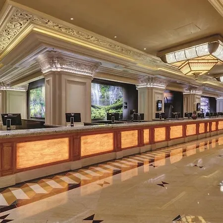Mandalay Bay Resort And Casino By Suiteness-2