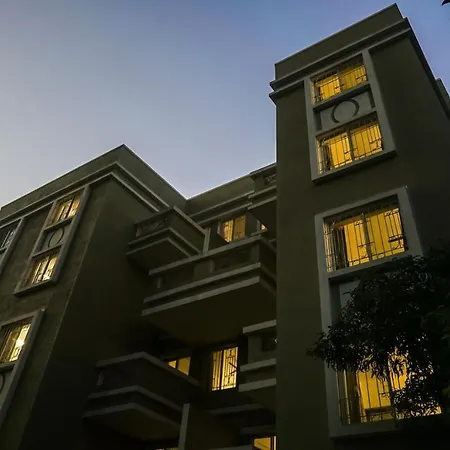 Treebo Luxe Suite, Shivaji Nagar-3