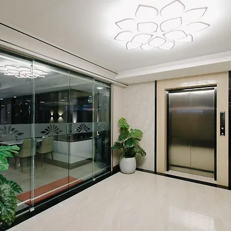 Arista Hotel Ubon-2