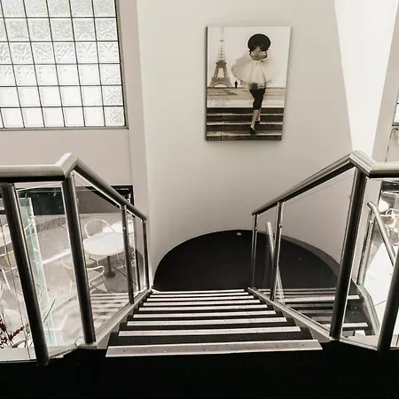 Melbourne Kew Central Apartments Official-3
