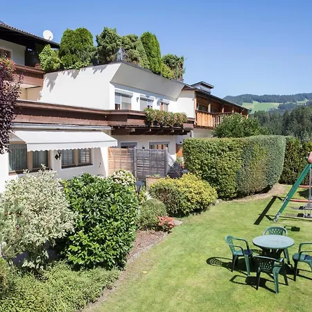 Angerer Alpine Suiten und Familienappartements Tirol-2