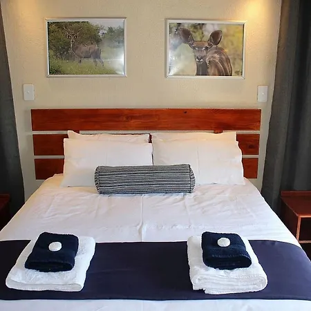 Woodpecker Lodge B&B-2