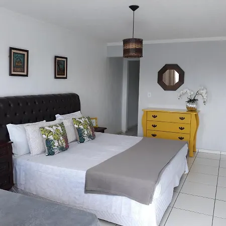 Pousada Cris Garden Bed&Breakfast-2