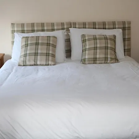 Dent Stores B&B-2