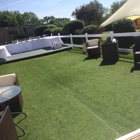 Gomersal Lodge Hotel-3