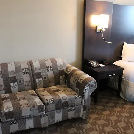 Days Inn & Suites By Wyndham North Bay Downtown-2
