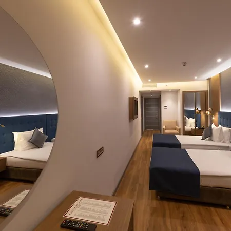 Nova Plaza Crystal Hotel & Spa-2