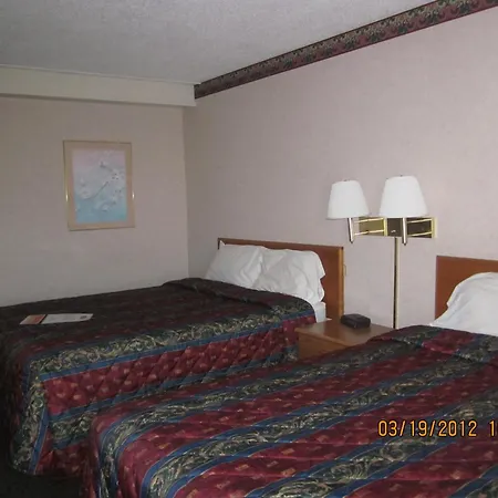 Howard Johnson By Wyndham Saint Joseph Benton Harbor-3