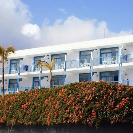 Costa Volcan-3