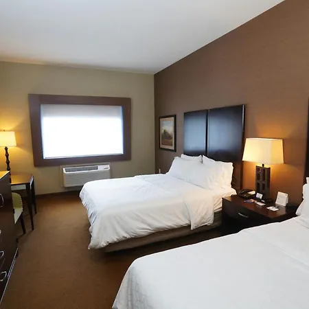 Holiday Inn Express & Suites Canyonville-3