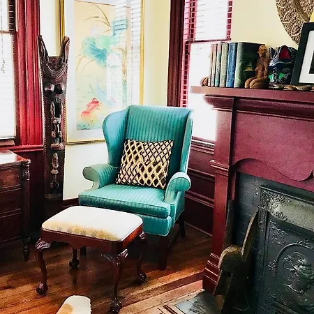 Elmwood 1820 Bed & Breakfast Inn-2