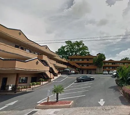 University Inn And Suites Tallahassee-3