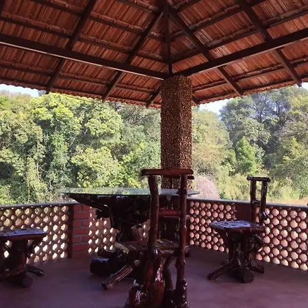 Vamoose Stream Edge Homestay-3