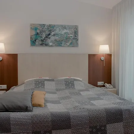 Hotel Edvards-2