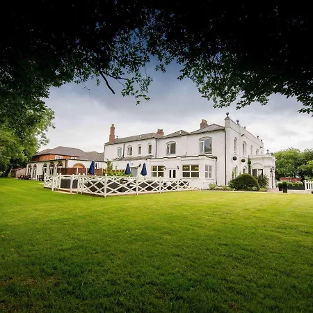 Worldhotels Distinctive Woughton House Hotel-3