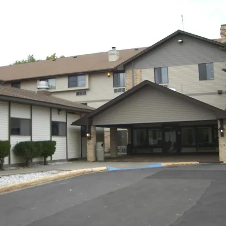 Norwood Inn And Suites - Minneapolis-St Paul Roseville-2