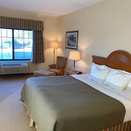 Red Coach Inn & Suites-3