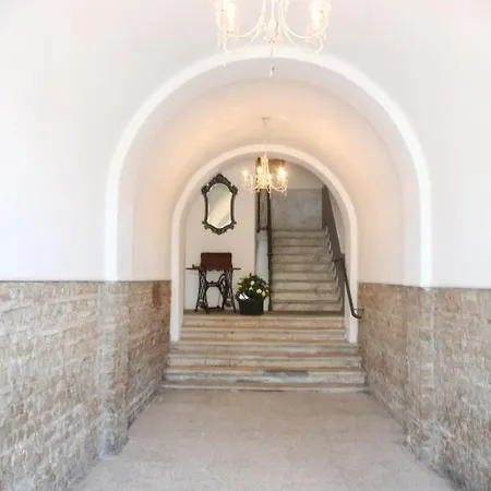 Domus Valadier B&B Guesthouse-2