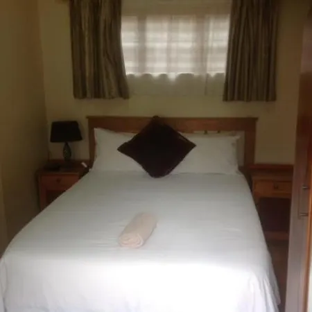 Duvet & Crumpets-3