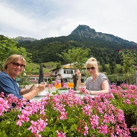 Familien- Und Wellnesshotel "Viktoria"-2