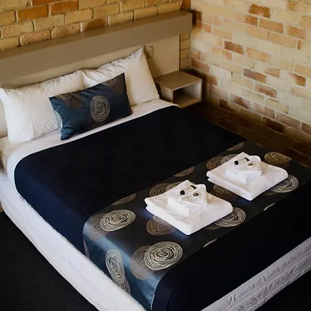 The Australian Hotel St George-3