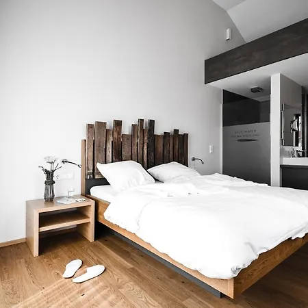 Landhotel&Weingut Espenhof-2