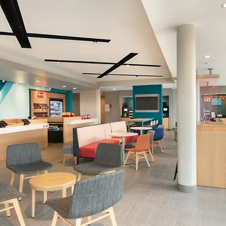Avid Hotel-Midland-2