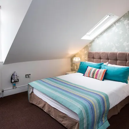 Primrose Guest House-2