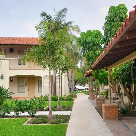 The Bungalows On Shary-2