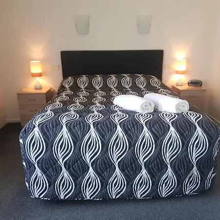 Bayview Apartments-2