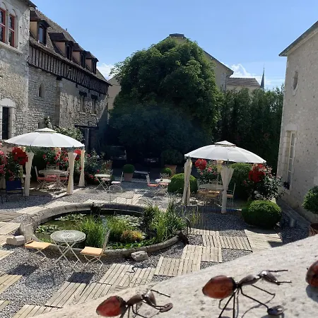 Demeure Des Vieux Bains-2
