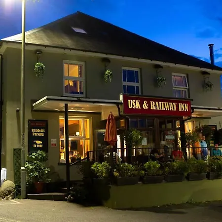 Usk And Railway Inn-3
