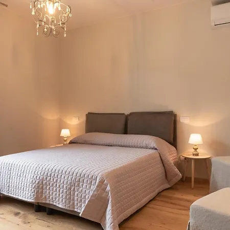 In Lucus Guest House-3