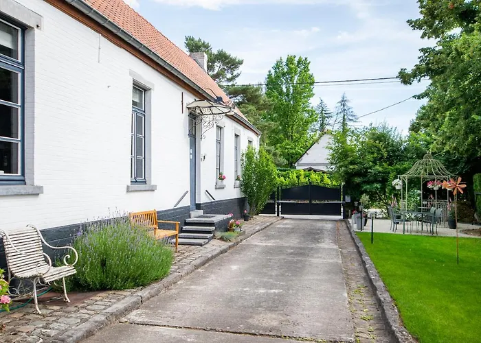 Au Petit Dragon Bed and Breakfast Bergen