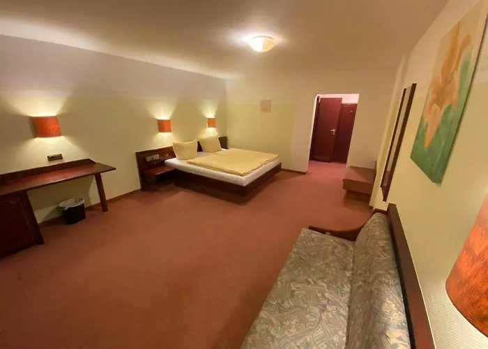 Hotel Goldener Löwe Zeulenroda-Triebes
