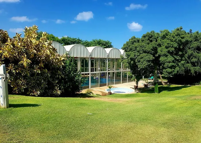Neot Golf, Ziv'S Place Caesarea