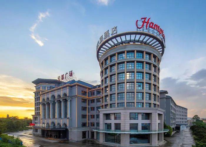 Hampton By Hilton Guangzhou Baiyun Airport North Hotel