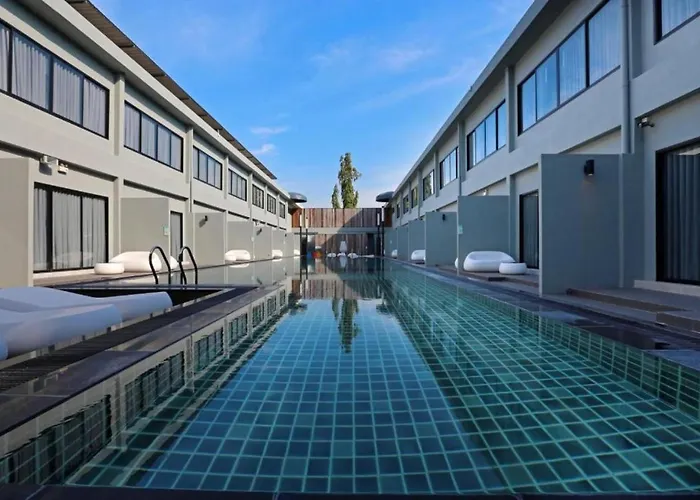 S Ratchada Leisure Hotel กรุงเทพมหานคร