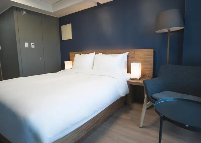 Marinabay Sokcho Hotel