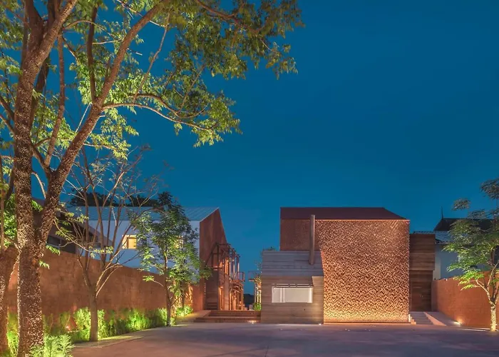 Baan Pomphet Hotel พระนครศรีอยุธยา