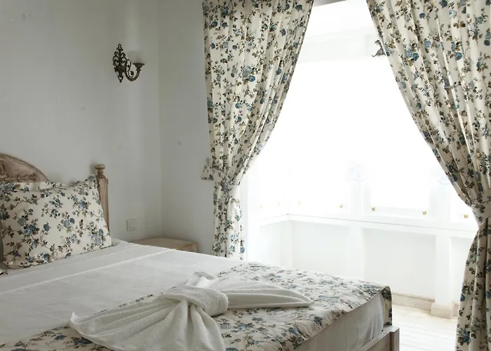 Ciftekuyu Hotel Alaçatı