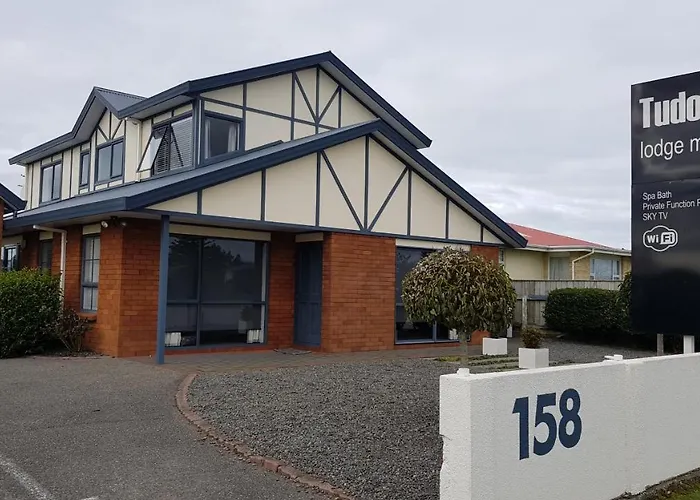 Tudor Lodge Motel Hawera