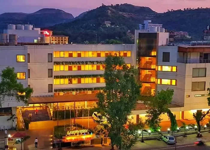 Hotel Lake View Saputara