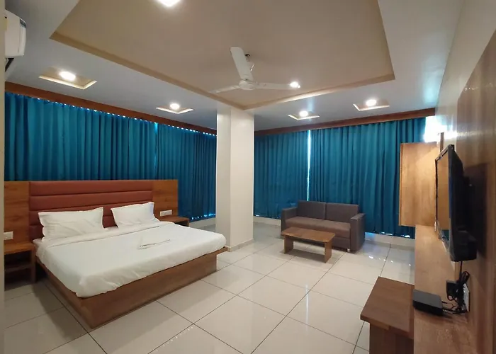 Hotel Neelkamal Anand