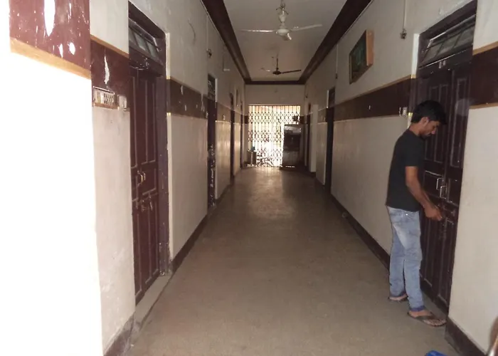 Hotel Rajhans Jaipur